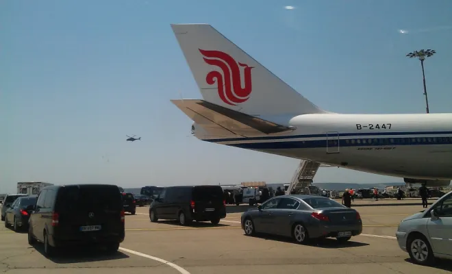 Besoin que l'on viennent vous cherchez au pied de l'avion.